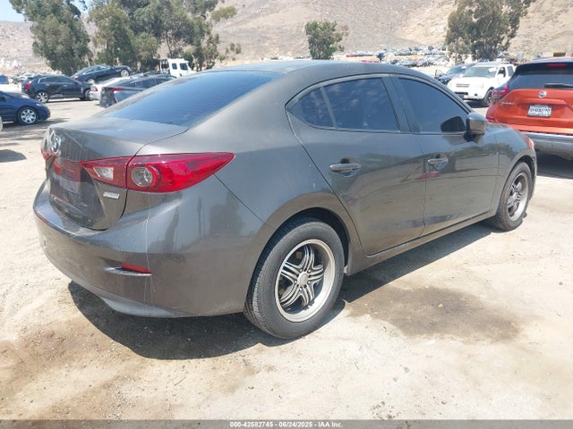 Auction sale of the 2014 Mazda Mazda3 I Sport, vin: JM1BM1U70E1139945, lot number: 42582745