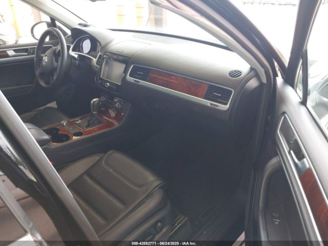 2013 VOLKSWAGEN TOUAREG WVGEF9BP7DD011476 Photo 4