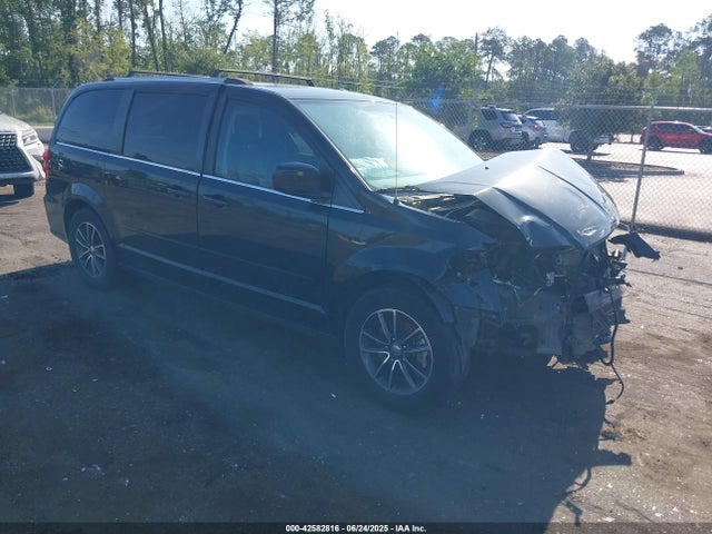 42582816 :رقم المزاد ، 2C4RDGCG9HR714238 vin ، 2017 Dodge Grand Caravan Sxt مزاد بيع