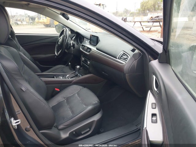 JM1GJ1W58G1440783 Mazda py