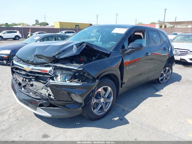 Chevrolet lsy 2023 3GNKBCR43PS161897 Image 2