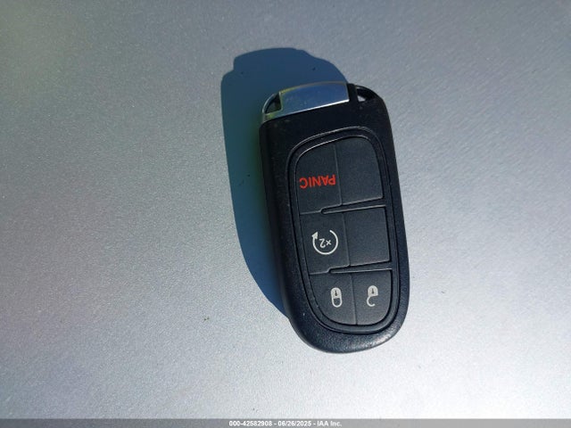 1C4PJLDB6GW272617 Jeep Cherokee