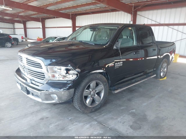 RAM 1500 2019 1C6RR6LT3KS573401 Image 2