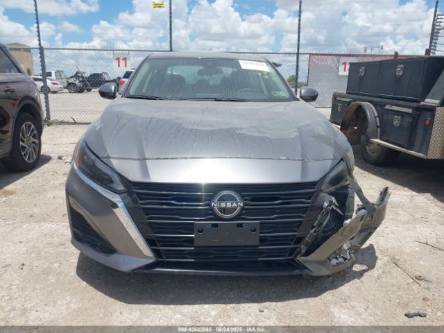 1N4BL4DV2PN386789 Nissan 2023