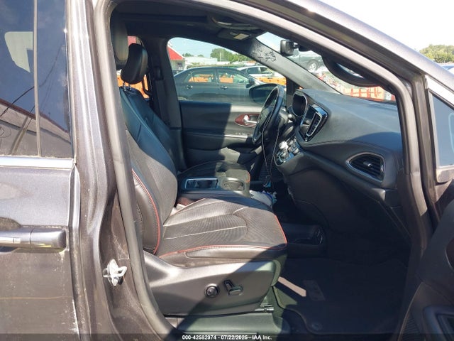 2C4RC1GG4LR127643 Chrysler Pacifica