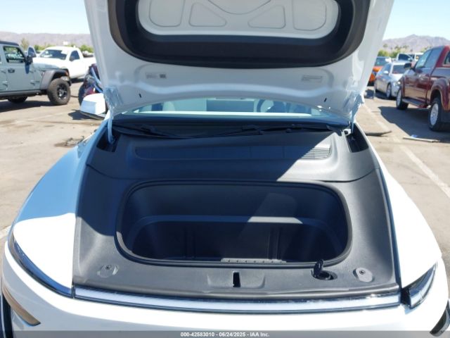 2026 TESLA MODEL Y 7SAYGDEE6TF356259 Photo 9