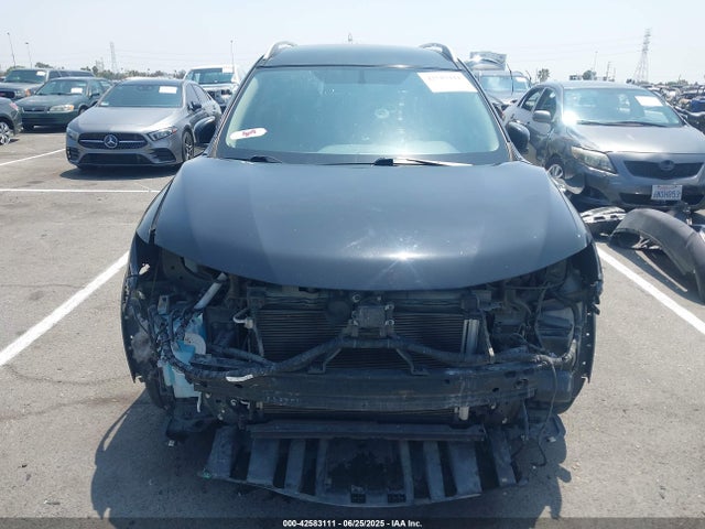 JN8AT2MT0JW470639 Nissan 2018