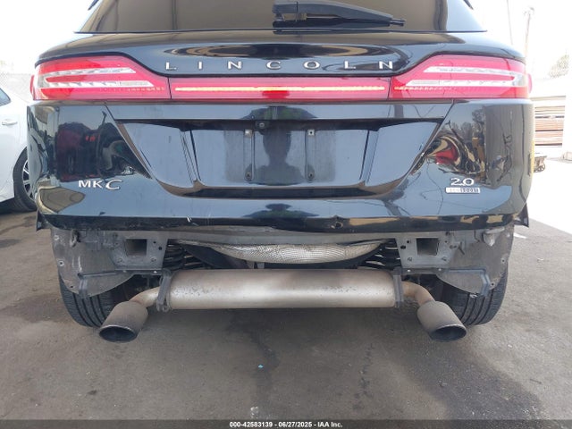 5LMCJ2A91FUJ35999 Lincoln 2015
