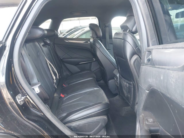 5LMCJ2A91FUJ35999 Lincoln 2015