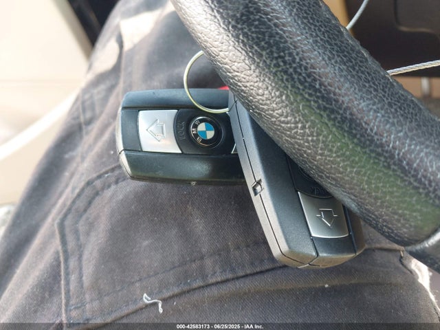 BMW 2014 2014 WBAVL1C57EVY19508 Image 11