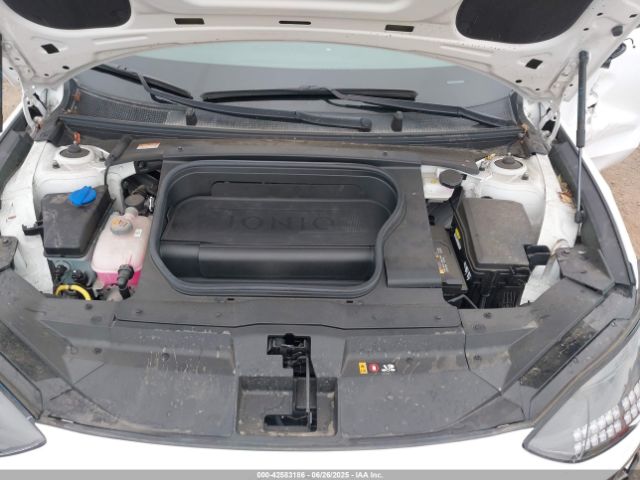 2023 HYUNDAI IONIQ 6 KMHM34AA1PA046038 Photo 9