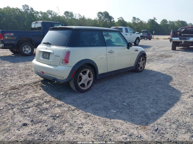2006 MINI COOPER WMWRC33506TK18077 Photo 3