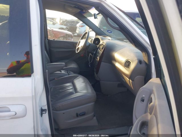 2002 CHRYSLER TOWN & COUNTRY 2C8GP54L92R502475 Photo 4