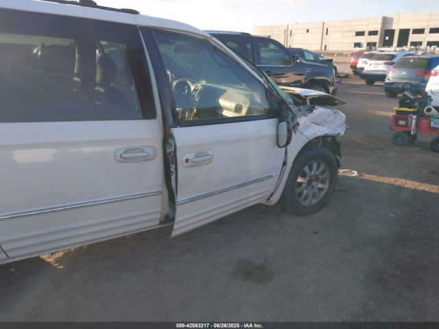 2002 CHRYSLER TOWN & COUNTRY 2C8GP54L92R502475 Photo 5