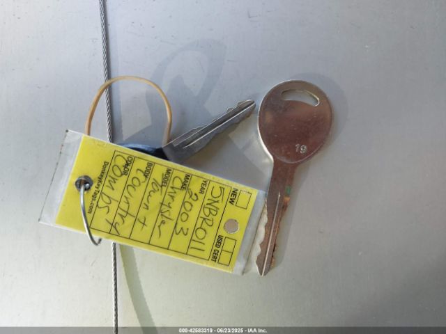 2003 CHRYSLER TOWN & COUNTRY 2C4GP44393R306985 Photo 10