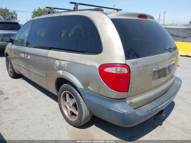 2003 CHRYSLER TOWN & COUNTRY 2C4GP44393R306985 Photo 2
