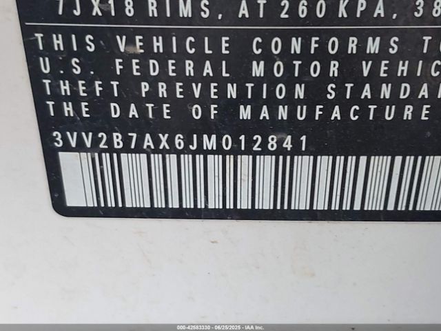 2018 VOLKSWAGEN TIGUAN 3VV2B7AX6JM012841 Photo 8