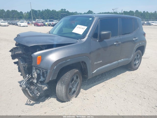 Jeep 2018 2018 ZACCJBAB4JPJ01055 Image 2