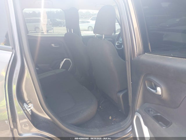 Jeep 2018 2018 ZACCJBAB4JPJ01055 Image 8