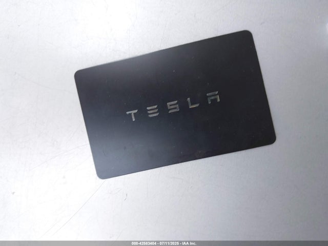 2025 TESLA MODEL Y 7SAYGDEE4SF281303 Photo 10