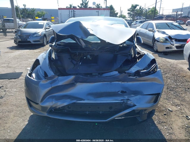 7SAYGDEE4SF281303 Tesla 2025