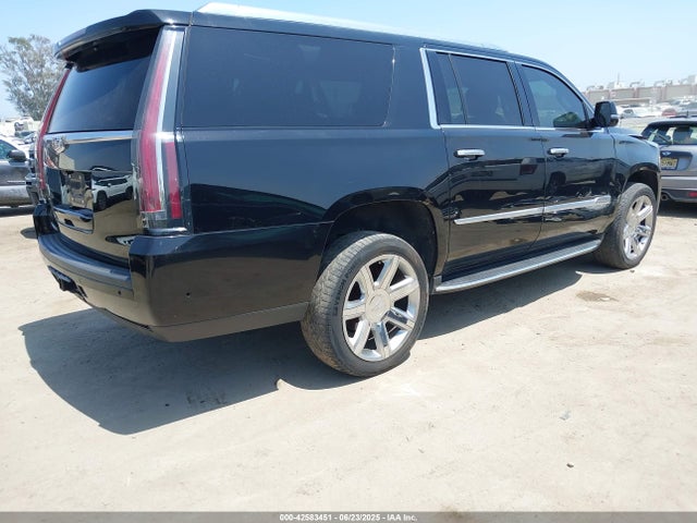 2019 CADILLAC ESCALADE 1GYS3HKJ5KR12814 Photo 3