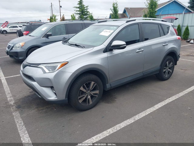 Toyota 2ar-fe 2018 2T3WFREV9JW467447 Image 2