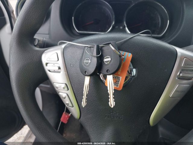 3N1CN7AP9GL871661 Nissan Versa