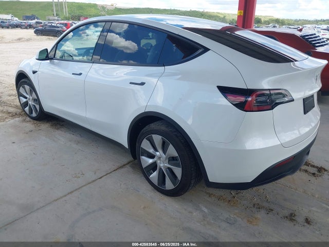 2023 TESLA MODEL Y 7SAYGDEE1PF599774 Photo 2