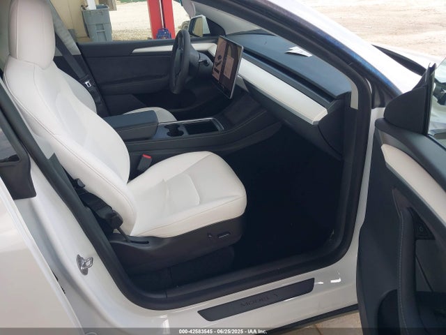 2023 TESLA MODEL Y 7SAYGDEE1PF599774 Photo 4