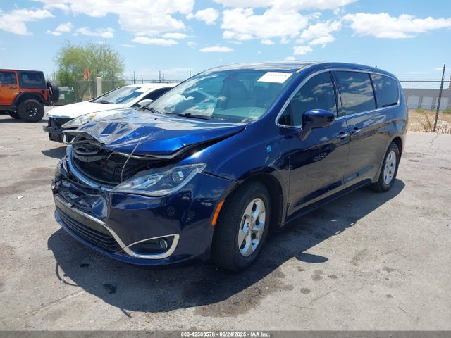 2C4RC1H76JR229988 Chrysler 2018