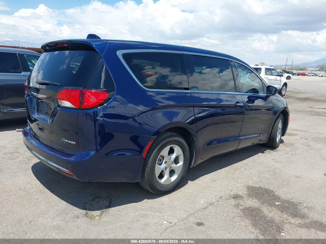2C4RC1H76JR229988 Chrysler 2018