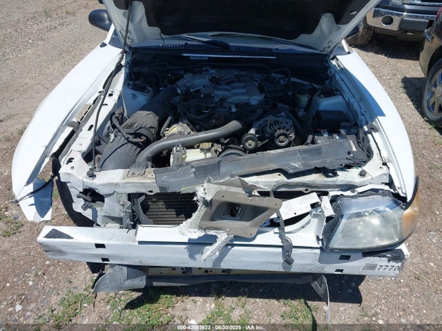 42583623 :رقم المزاد ، 1FAFP40461F256146 vin ، 2001 Ford Mustang مزاد بيع