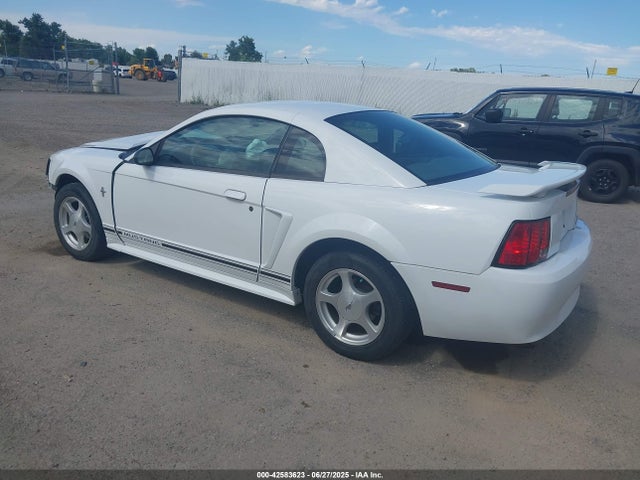 42583623 :رقم المزاد ، 1FAFP40461F256146 vin ، 2001 Ford Mustang مزاد بيع