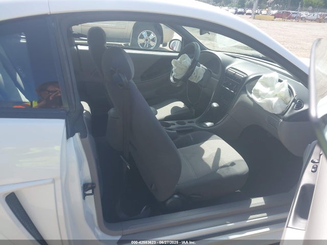 42583623 :رقم المزاد ، 1FAFP40461F256146 vin ، 2001 Ford Mustang مزاد بيع