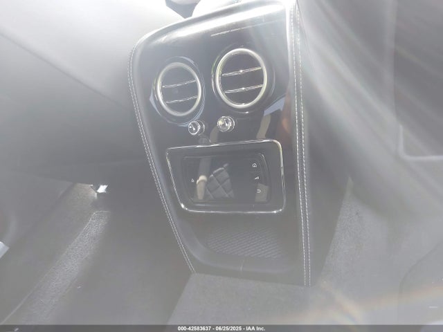 Bentley dbd 2017 SCBEJ9ZA9HC065820 Image 20