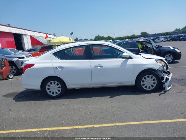 3N1CN7APXJL886094 Nissan Versa