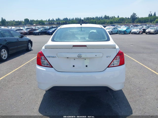 3N1CN7APXJL886094 Nissan Versa
