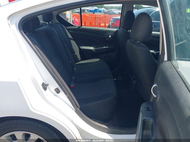 3N1CN7APXJL886094 Nissan Versa