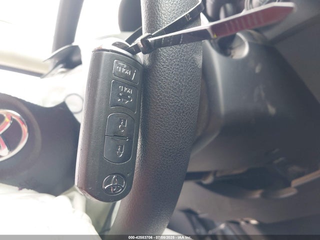 3MYDLBYV3JY324055 Toyota p5v