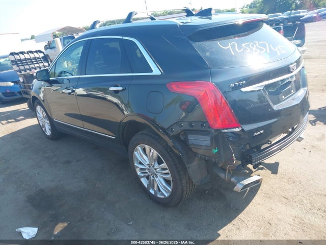 2018 CADILLAC XT5 1GYKNFRS1JZ195373 Photo 2
