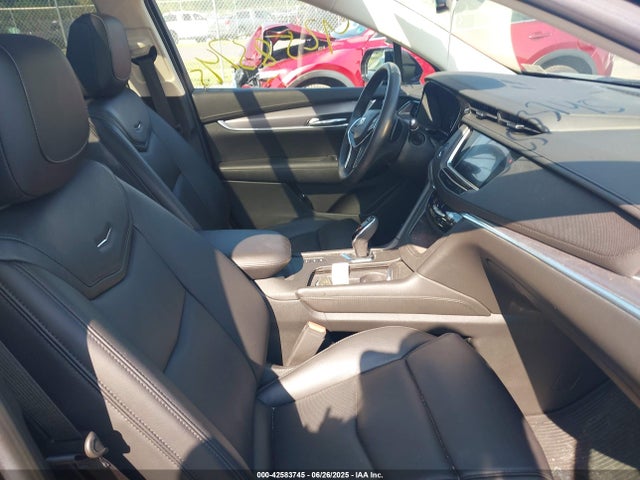 2018 CADILLAC XT5 1GYKNFRS1JZ195373 Photo 4