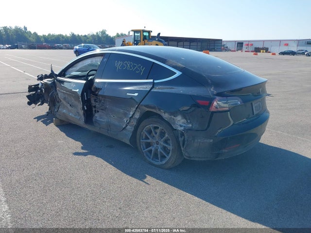 2020 TESLA MODEL 3 5YJ3E1EC9LF742040 Photo 2