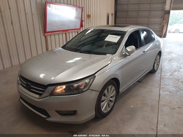Honda k24w1 2015 1HGCR2F80FA111311 Image 2