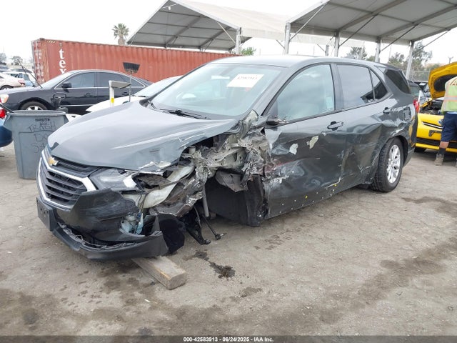 Chevrolet EQUINOX LS 2019 3GNAXHEV9KS506142 Image 2