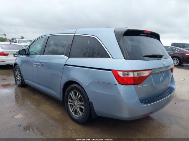 2013 HONDA ODYSSEY 5FNRL5H63DB065906 Photo 2