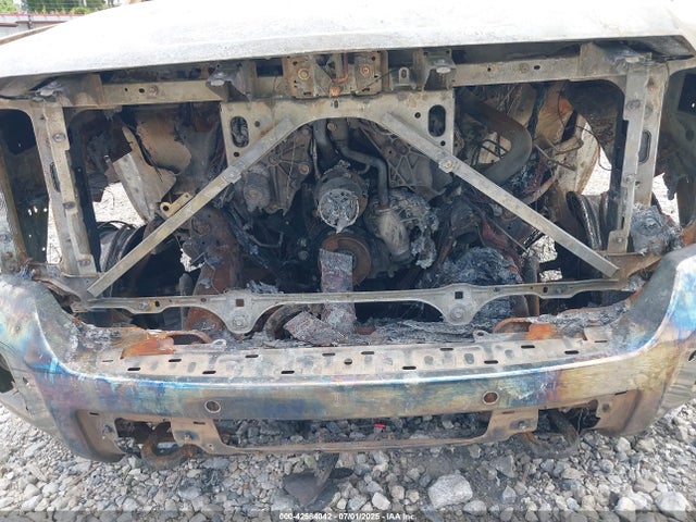 1GT12TE83GF132126 GMC lml - pti, duramax