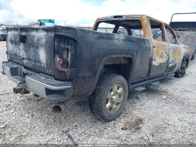 1GT12TE83GF132126 GMC lml - pti, duramax
