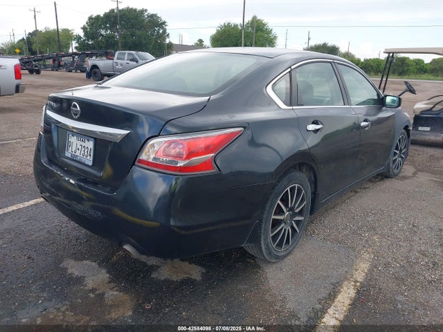 1N4AL3AP3FN865233 Nissan 2015