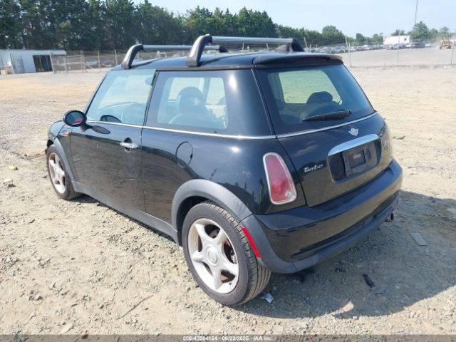 2005 MINI COOPER WMWRC335X5TJ72336 Photo 2